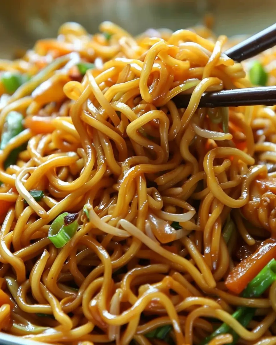 Easy 15-Minute Lo Mein: A Delicious Twist with Turkey Bacon