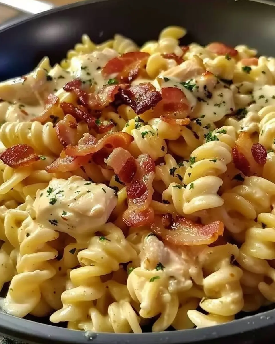 Chicken Bacon Ranch Pasta: Easy Turkey Bacon Delight for Dinner